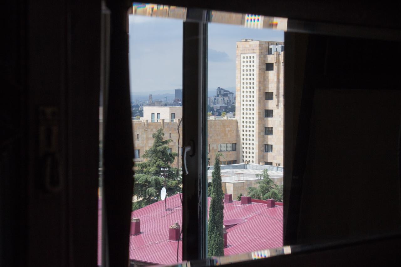Diwan Hostel Tbilisi Exterior photo