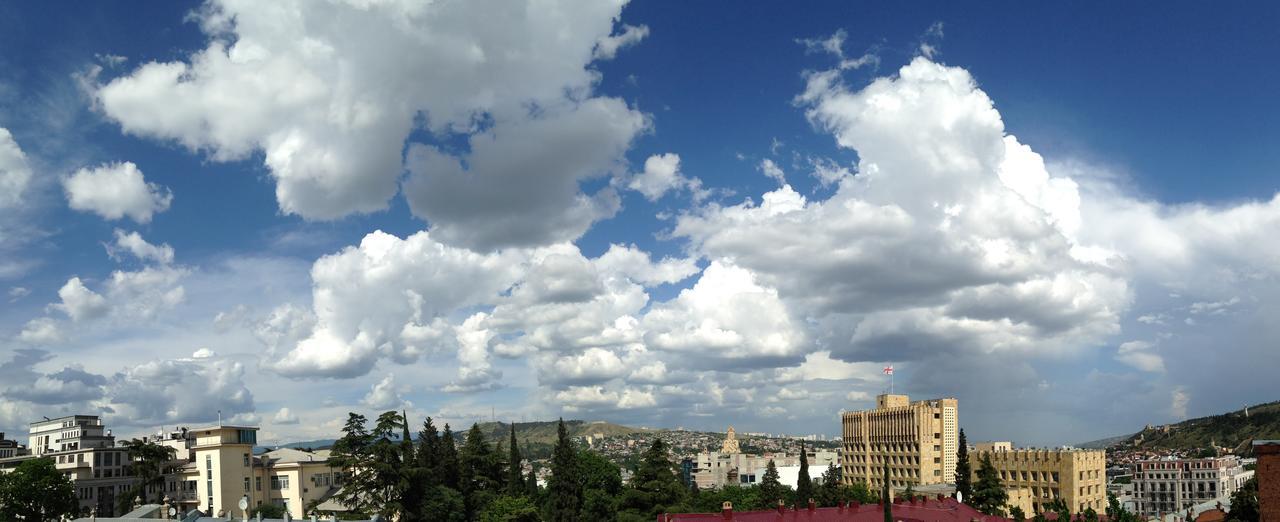 Diwan Hostel Tbilisi Exterior photo